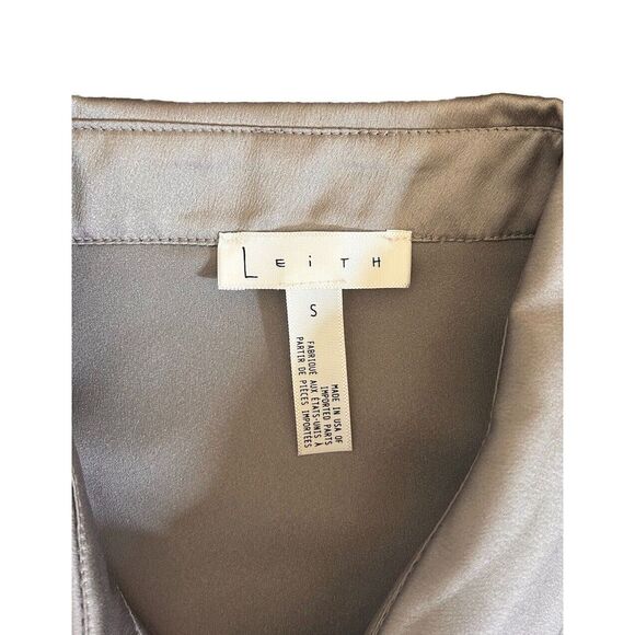 Leith Women's Satin Front Knot Tie Long Sleeve Blouse Made In USA Grey Sz S NWT - Picture 4 of 7